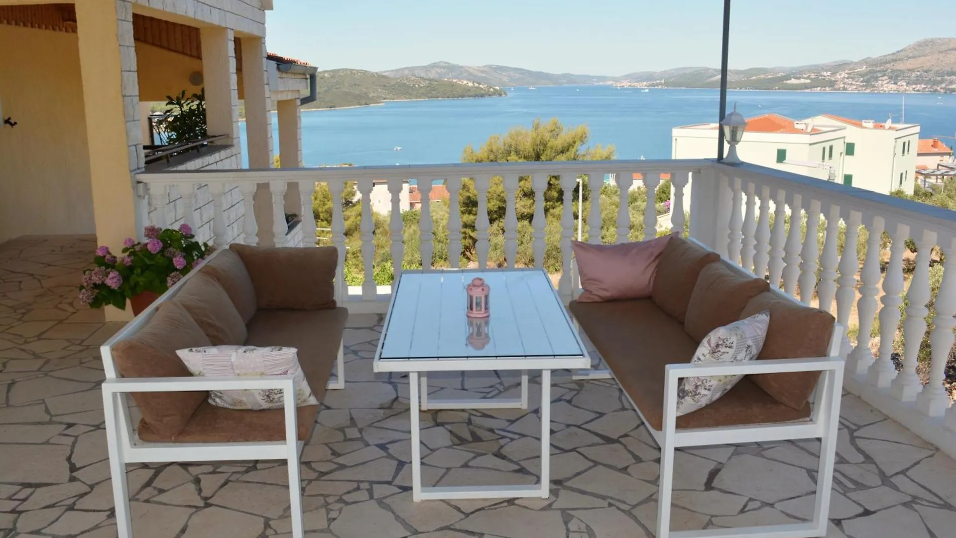 Apartments Curic Trogir